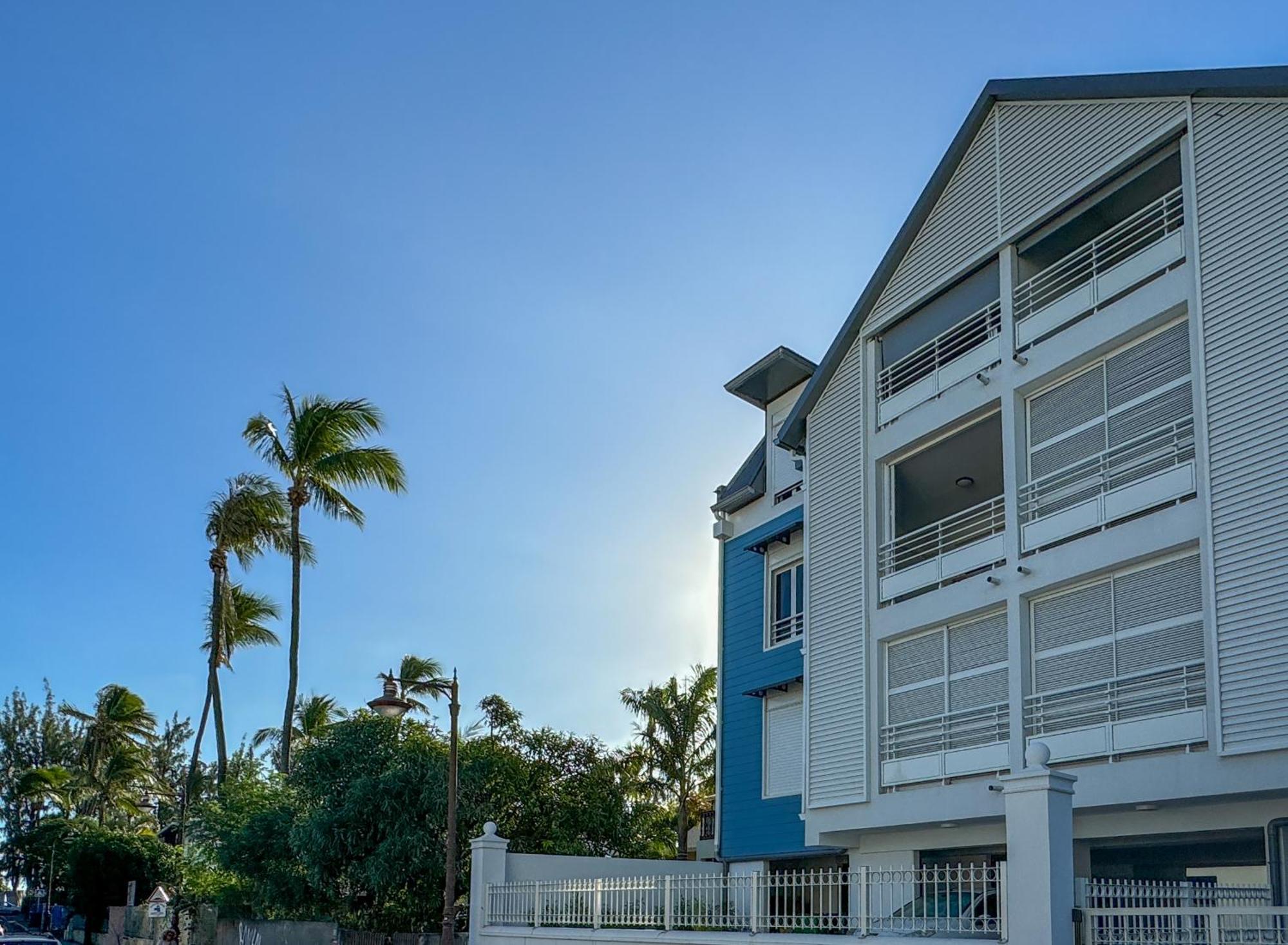 Evasion Saint-Leu Apartment Luaran gambar