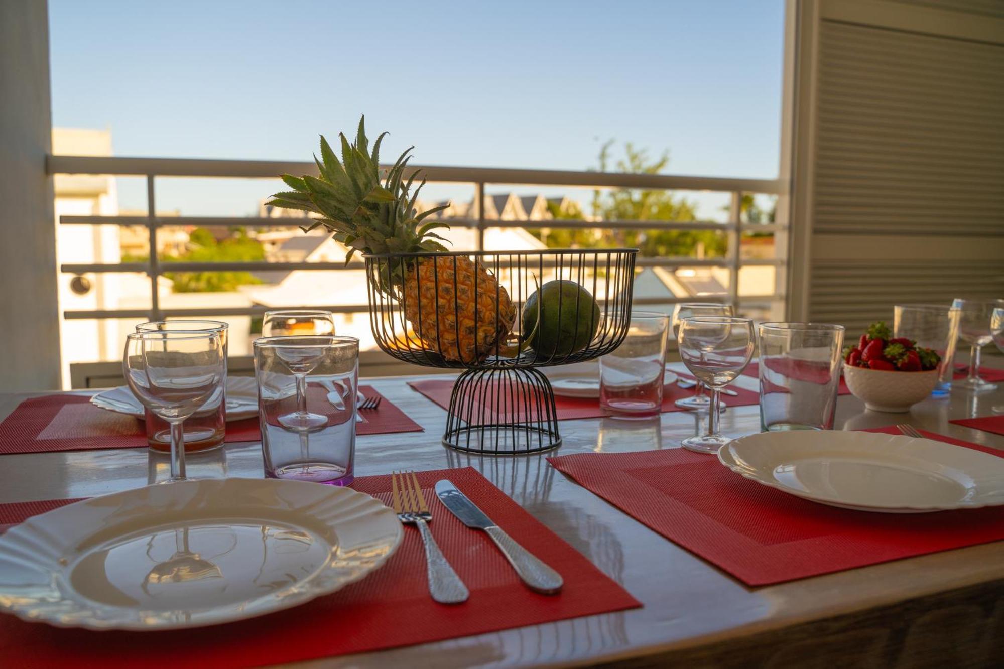 Evasion Saint-Leu Apartment Luaran gambar